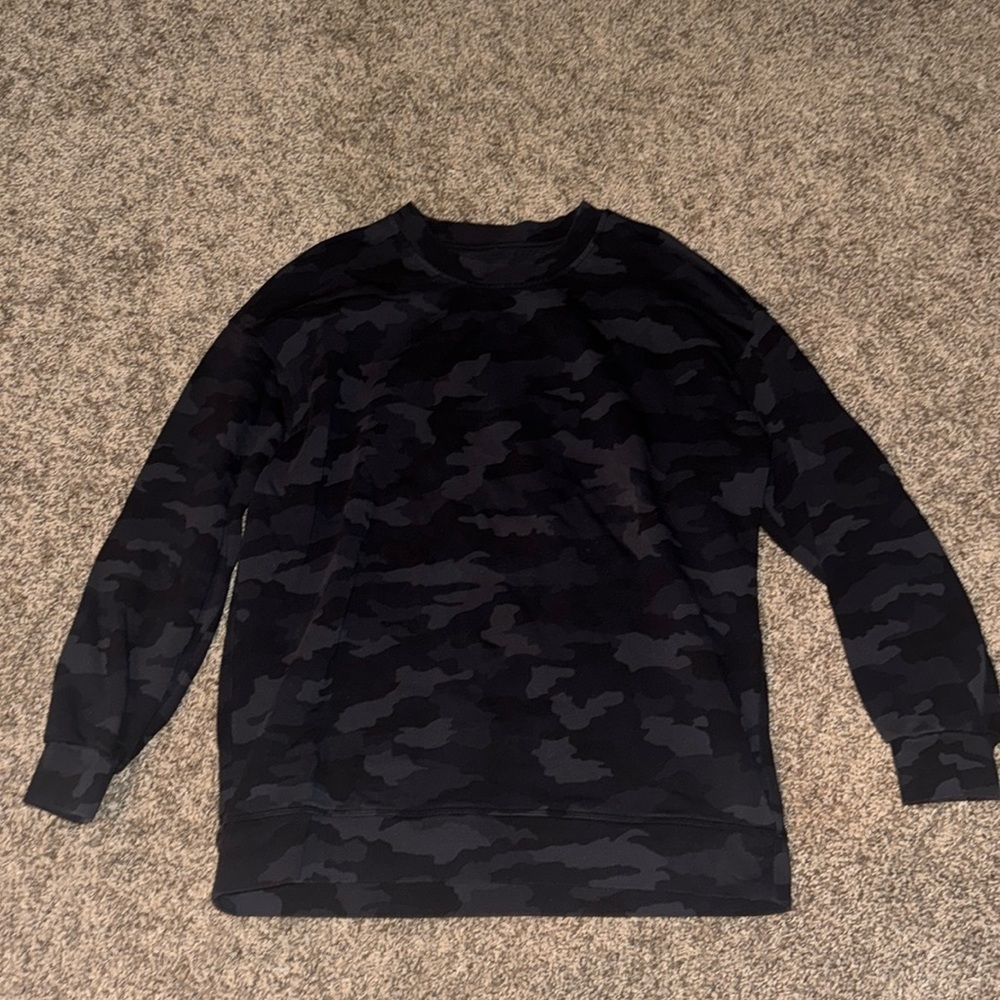 LULULEMON CREWNECK